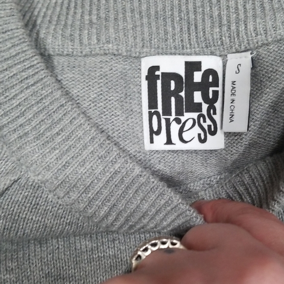 Free Press Sweater - Picture 5 of 8